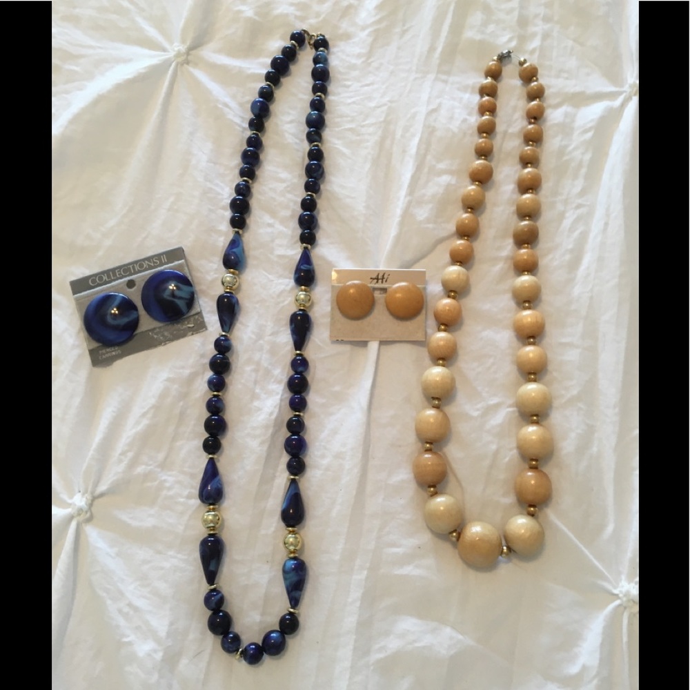 Vintage Costume jewelry necklace matching earrings